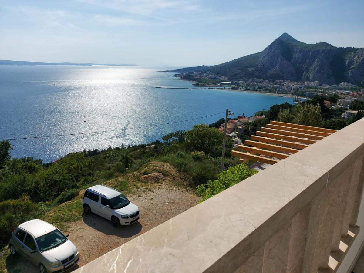 Apartmani Cvita Omiš Zewnętrze zdjęcie